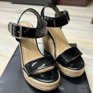Wedge shoes